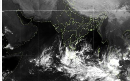 Cyclone Likely to Form Over Bay of Bengal | IMD Issues Rainfall & Fishermen Warnings