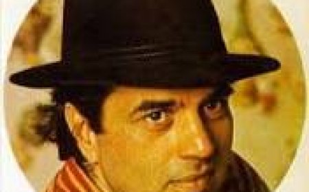 Bollywood Actor Dharmendra Deol Passed Away At 89