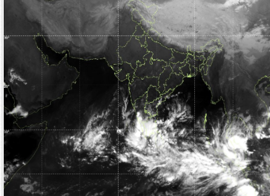 Cyclone Likely to Form Over Bay of Bengal | IMD Issues Rainfall & Fishermen Warnings