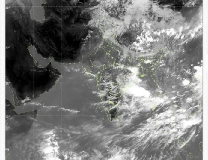 Heavy to Extremely Heavy Rain Alert for Odisha Till July 15 :IMD Warns of Low Pressure Over Bay of Bengal