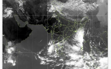 Cyclonic Storm Likely Over the Bay of Bengal by October 26; Heavy to Extremely Heavy Rainfall Forecast Across Several States